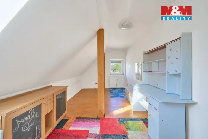 Prodej rodinného domu, Červený Kostelec, Jiráskova, 380 m2