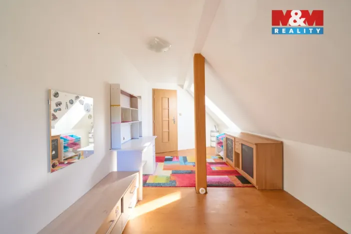 Prodej rodinného domu, Červený Kostelec, Jiráskova, 380 m2