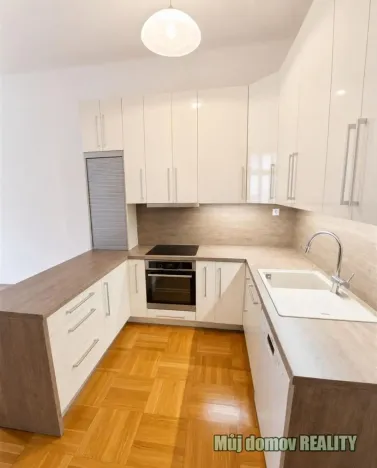 Pronájem bytu 3+kk, Praha - Nové Město, 85 m2