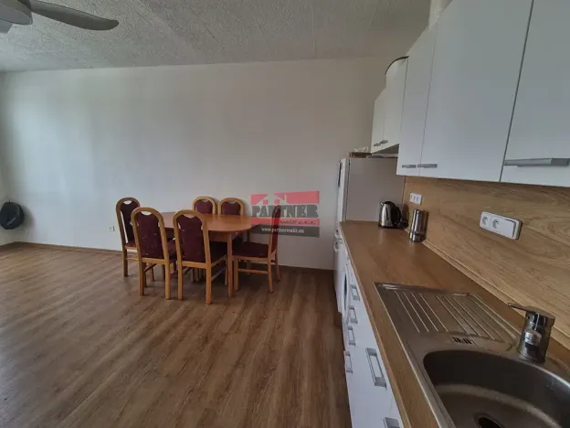 Pronájem bytu 2+kk, Tábor, Berlínská, 42 m2
