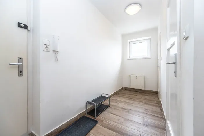 Pronájem bytu 2+1, Praha - Hloubětín, Na obrátce, 55 m2