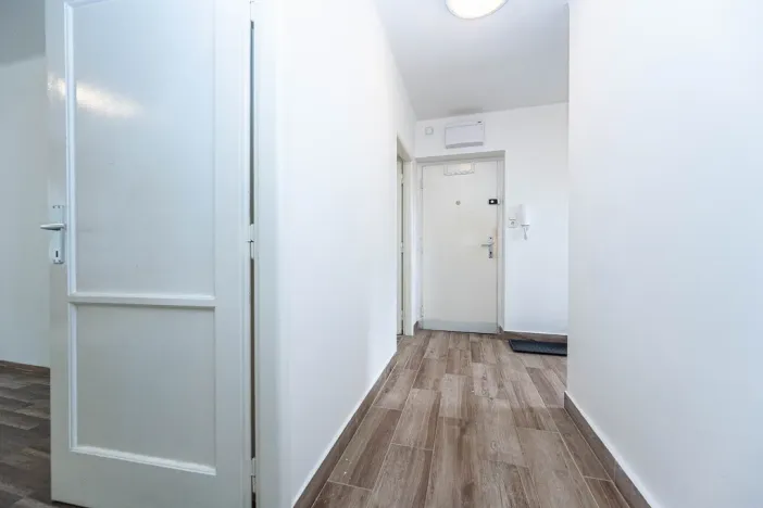 Pronájem bytu 2+1, Praha - Hloubětín, Na obrátce, 55 m2