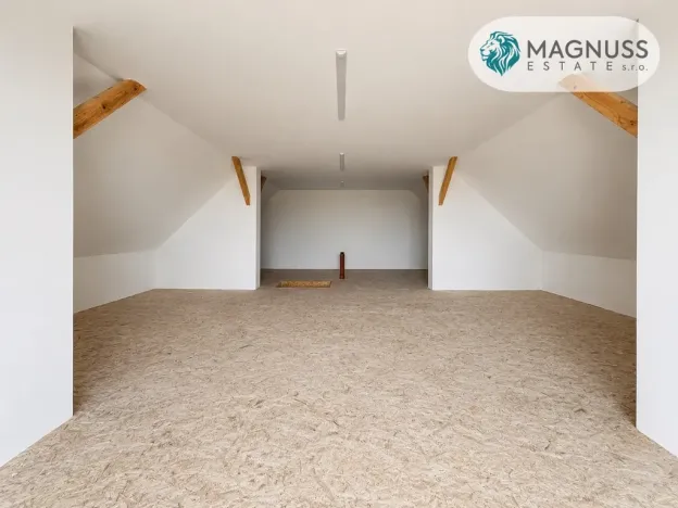 Prodej rodinného domu, Moravany, 180 m2