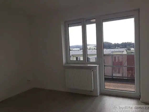 Pronájem bytu 1+kk, Tábor, U Areálu, 31 m2
