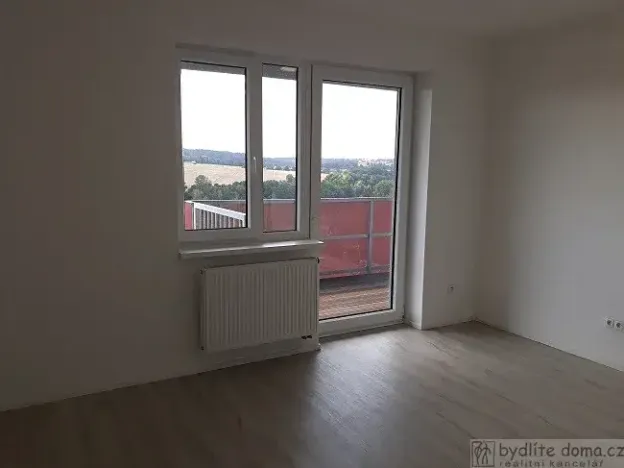 Pronájem bytu 1+kk, Tábor, U Areálu, 31 m2