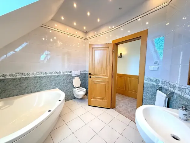 Pronájem vily, Nový Knín, 450 m2