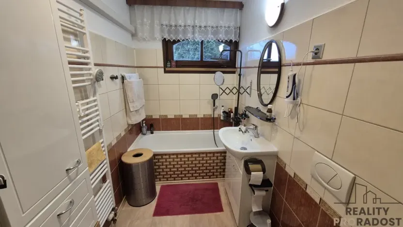 Prodej rodinného domu, Lednice, Nejdecká, 180 m2