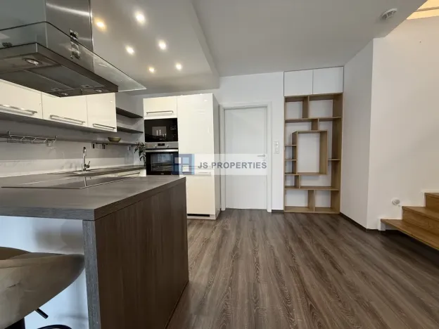 Pronájem rodinného domu, Praha, Úbislavská, 160 m2
