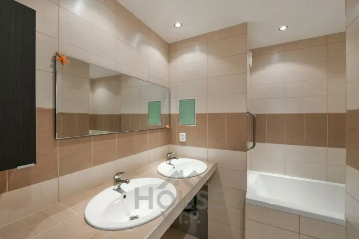 Prodej bytu 3+1, Praha - Černý Most, Kpt. Stránského, 77 m2