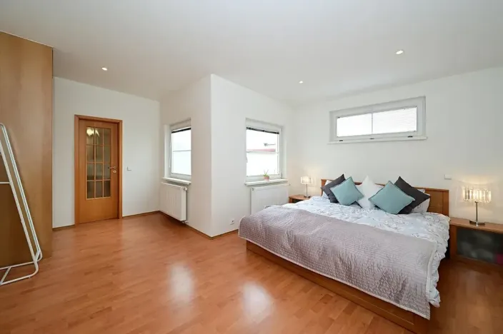 Pronájem bytu 2+1, Praha - Žižkov, Baranova, 85 m2