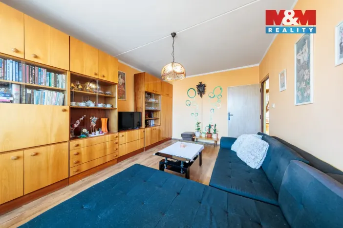 Prodej bytu 2+1, Karlovy Vary - Stará Role, Karlovarská, 61 m2