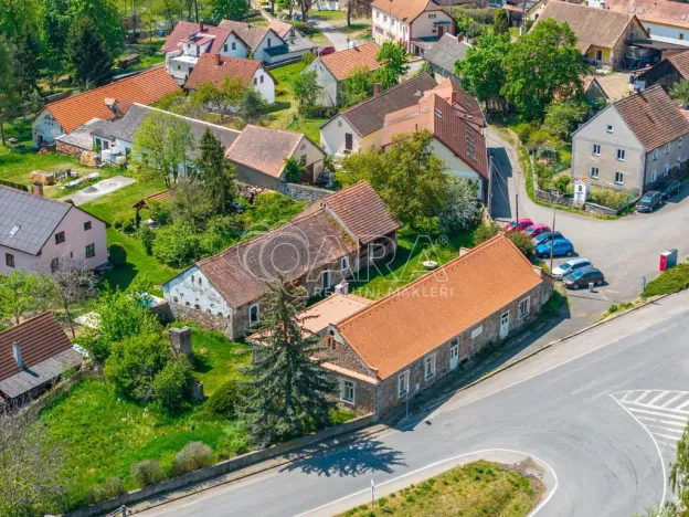 Prodej komerční nemovitosti, Nalžovice, 1000 m2