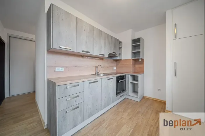 Pronájem bytu 3+1, Hořice, Riegrova, 62 m2