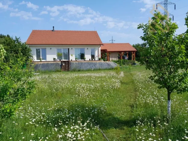 Prodej rodinného domu, Píšťany, 112 m2