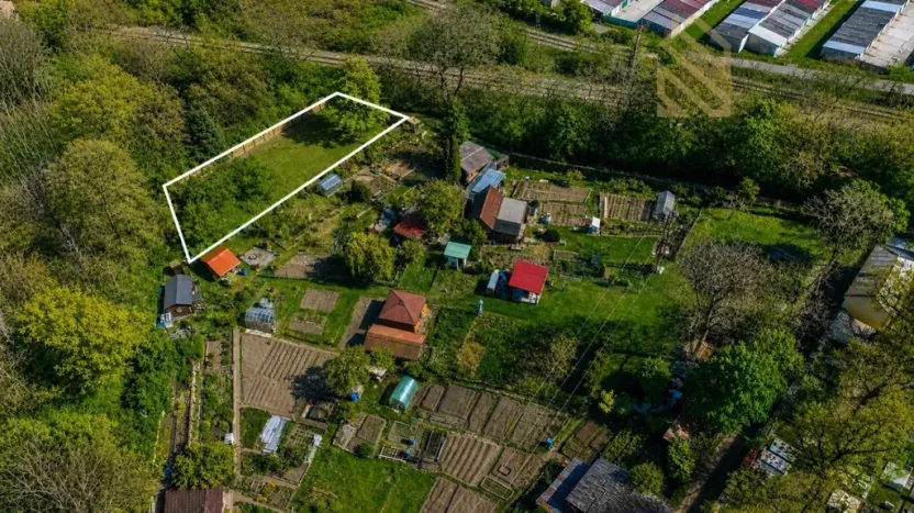 Prodej zahrady, Postoloprty, 819 m2