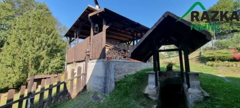 Prodej rodinného domu, Hřensko - Mezná, Mezná, 400 m2