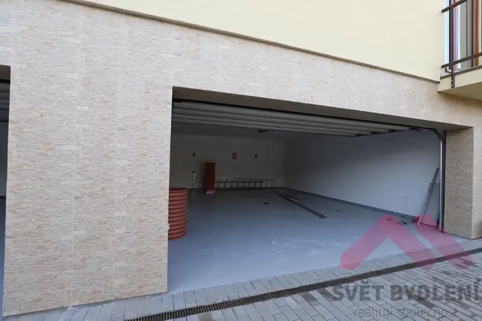 Pronájem bytu 1+kk, Praha - Hloubětín, Pokorného, 34 m2