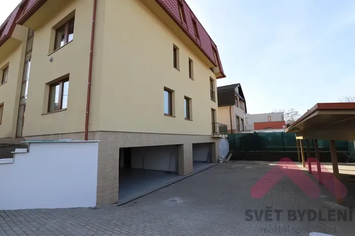 Pronájem bytu 1+kk, Praha - Hloubětín, Pokorného, 34 m2