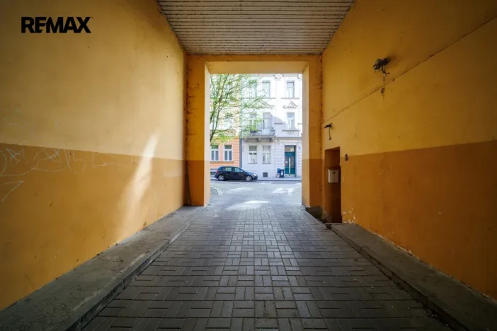 Prodej obchodního prostoru, Karlovy Vary, K. Čapka, 113 m2
