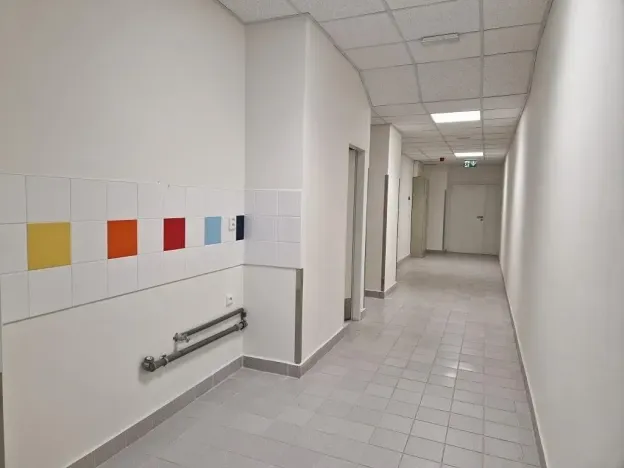 Pronájem obchodního prostoru, Šlapanice, Nádražní, 187 m2