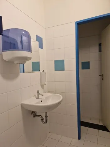 Pronájem obchodního prostoru, Šlapanice, Nádražní, 187 m2