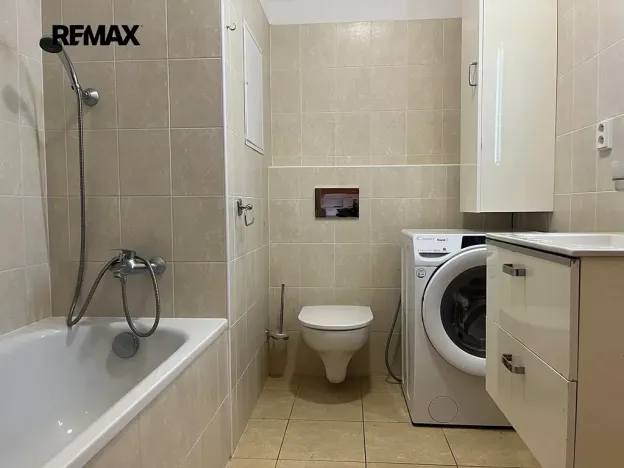 Prodej bytu 1+kk, Kladno, Generála Selnera, 34 m2