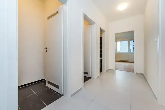 Pronájem bytu 2+kk, Praha - Jinonice, Pod stolovou horou, 58 m2