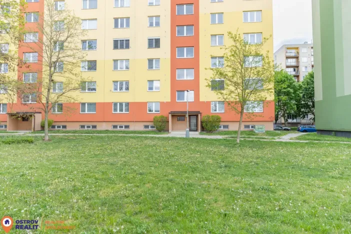 Prodej bytu 2+1, Olomouc - Nové Sady, Družební, 43 m2