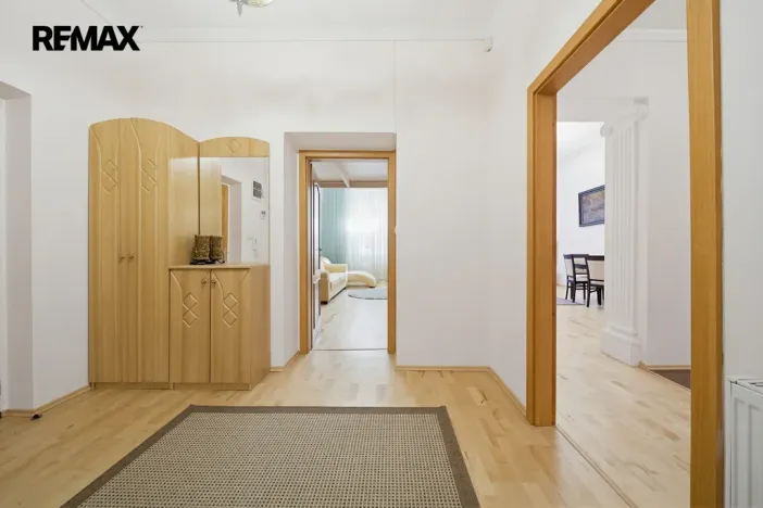 Prodej bytu 3+kk, Karlovy Vary, Moravská, 89 m2