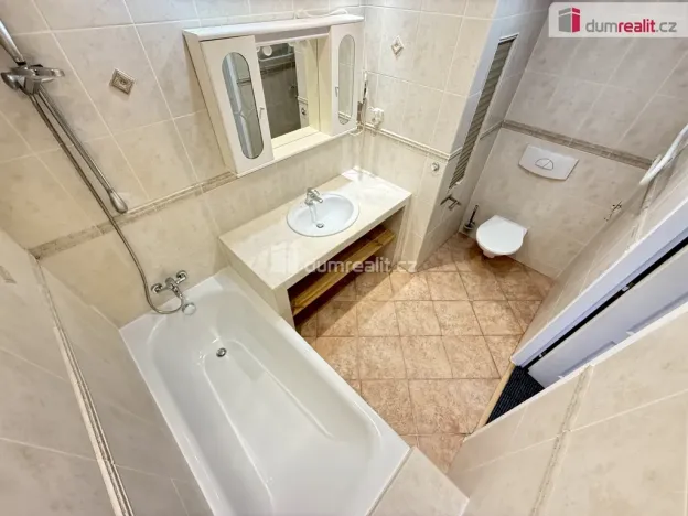 Pronájem bytu 3+1, Kralupy nad Vltavou, sídl. Hůrka, 82 m2