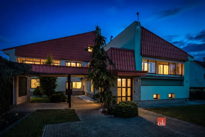 Prodej rodinného domu, Uhlířské Janovice, Kolínská, 550 m2