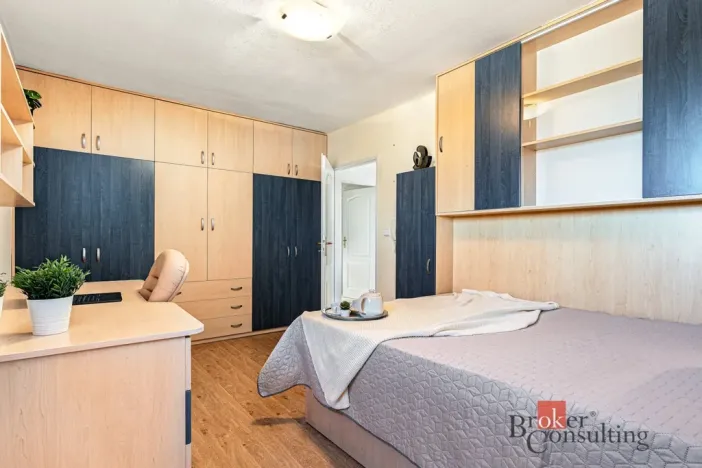 Prodej rodinného domu, Uhlířské Janovice, Kolínská, 550 m2