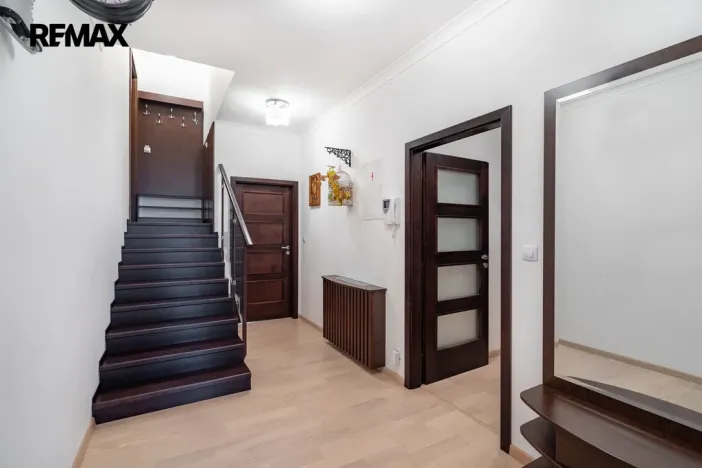 Prodej bytu 4+kk, Karlovy Vary, Libušina, 171 m2