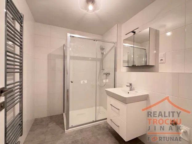 Pronájem bytu 3+kk, Hradec Králové, Pod Zámečkem, 71 m2