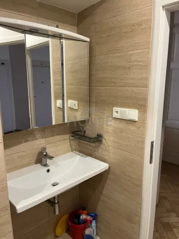 Pronájem bytu 2+1, Praha - Karlín, Sokolovská, 75 m2