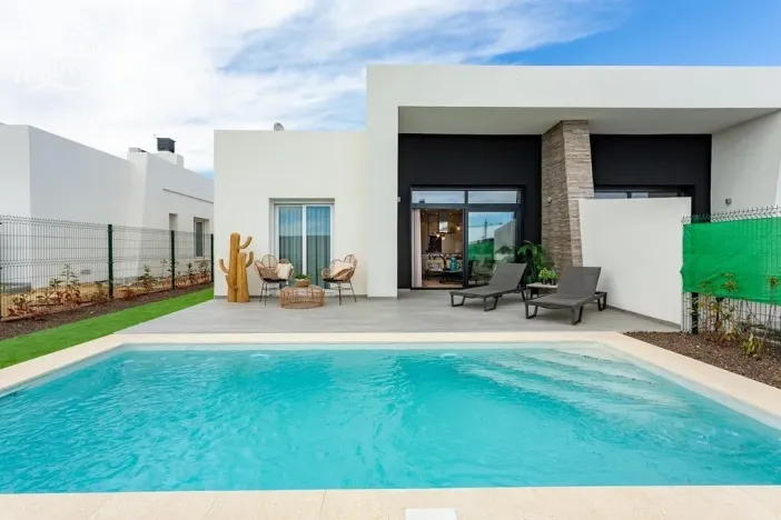 Prodej rodinného domu, Algorfa, Alicante, Španělsko, 105 m2