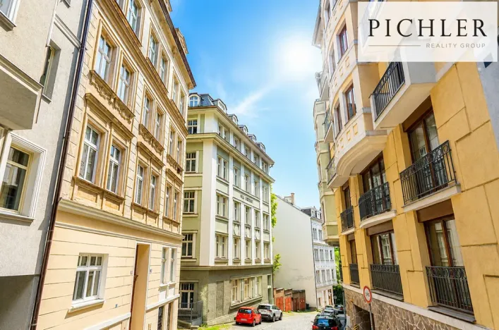 Prodej obchodního prostoru, Karlovy Vary, Moravská, 71 m2