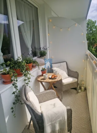 Pronájem bytu 3+kk, Praha, Španielova, 60 m2