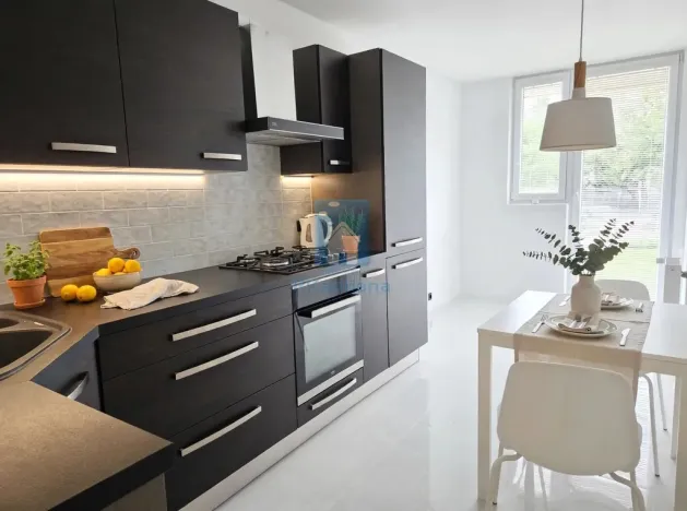 Pronájem bytu 3+kk, Praha, Španielova, 60 m2