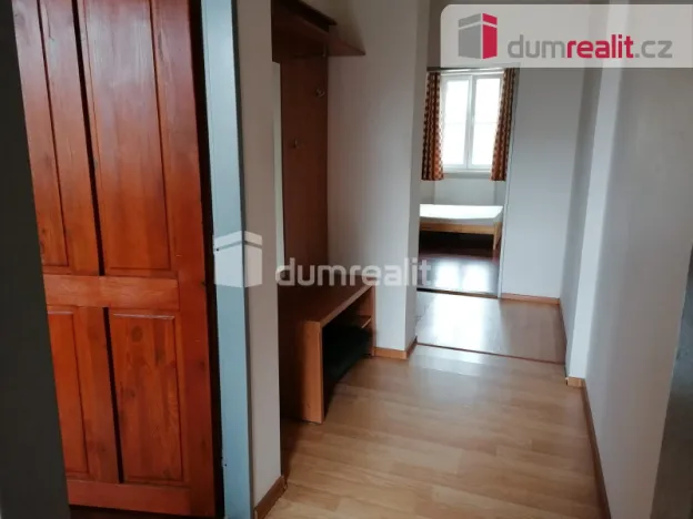 Pronájem bytu 2+kk, Praha - Kobylisy, Zenklova, 55 m2