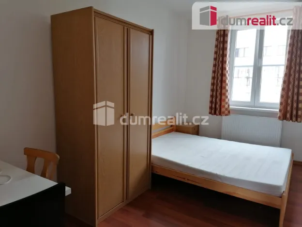 Pronájem bytu 2+kk, Praha - Kobylisy, Zenklova, 55 m2