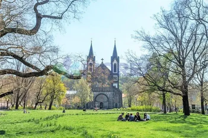 Pronájem kanceláře, Praha - Karlín, Sokolovská, 220 m2