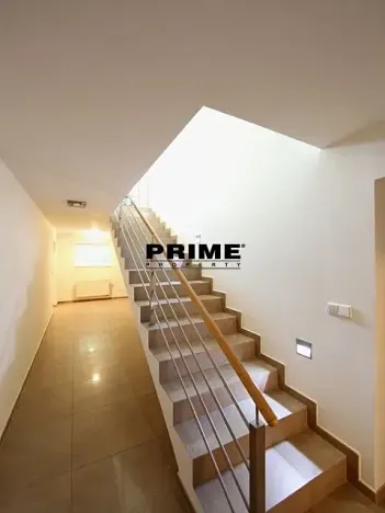 Pronájem rodinného domu, Praha - Jinonice, Vacínovská, 469 m2