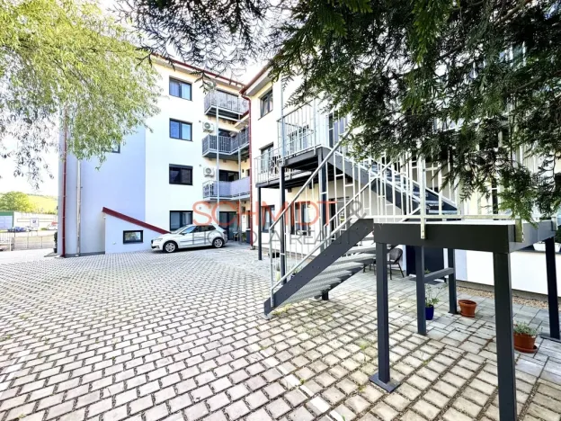 Pronájem bytu 1+kk, Hustopeče, Brněnská, 39 m2