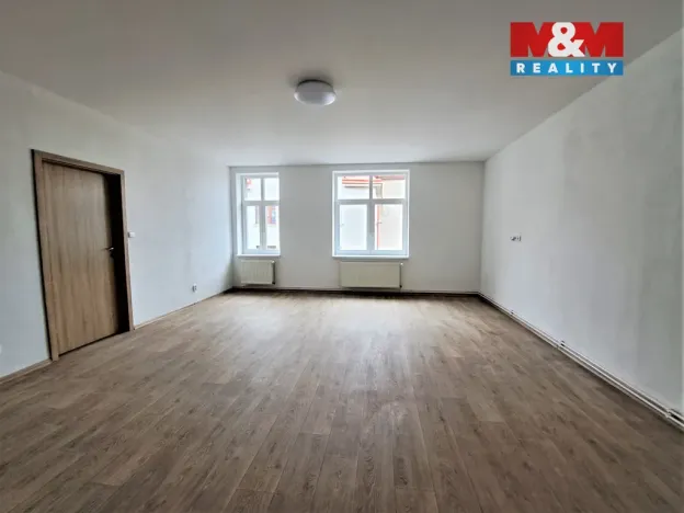 Pronájem bytu 2+kk, Lomnice nad Popelkou, Komenského, 65 m2