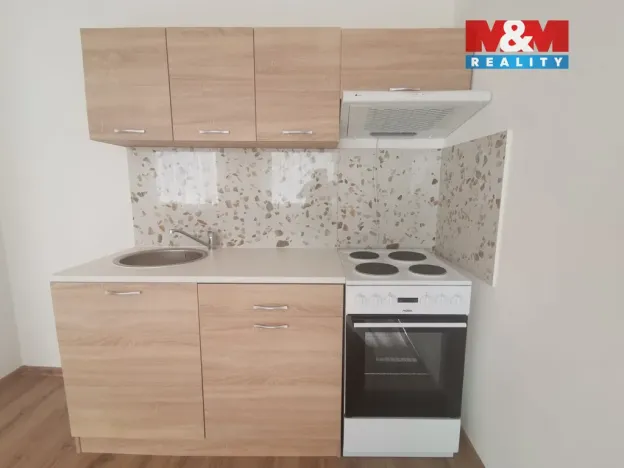 Pronájem bytu 1+kk, Ústí nad Labem - Všebořice, Spartakiádní, 31 m2
