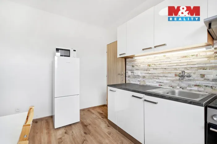 Prodej bytu 1+1, Dymokury - Svídnice, 31 m2