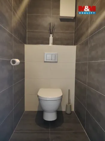 Prodej bytu 2+kk, Praha, Na Maninách, 43 m2