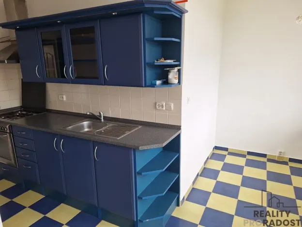 Pronájem bytu 2+1, Děčín, Krásnostudenecká, 50 m2