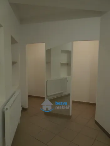Pronájem obchodního prostoru, Pardubice, Smilova, 71 m2